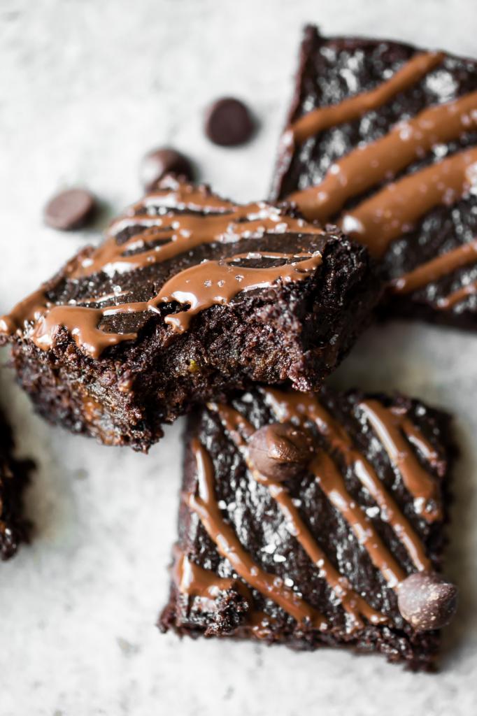 Шоколадные пирожные из кабачков: рецепт, в котором можно бесконечно менять ингредиенты