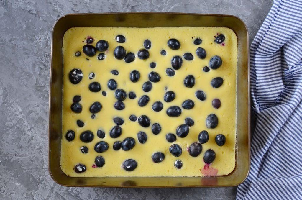 Хозяйкам на заметку: как приготовить кукурузный торт с виноградом и обезжиренными сливками меньше чем за час на всю семью