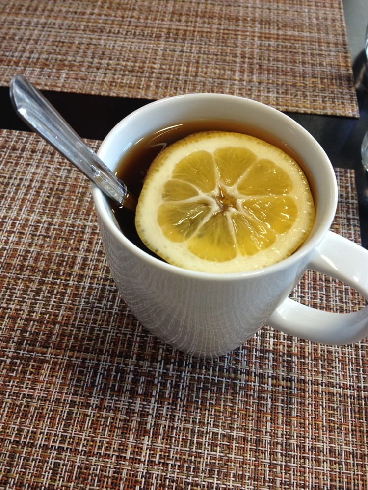 Что происходит с лимоном, когда его кладут в кипяток (узнала и теперь не кладу его в горячий чай)