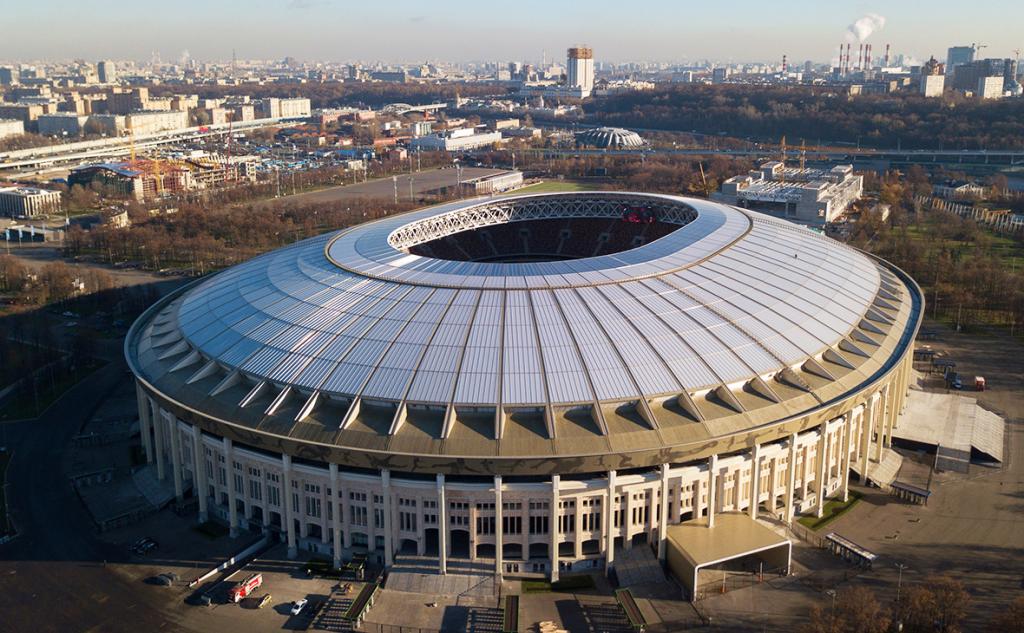 Меры сохранятся до улучшения ситуации: в Москве ограничат посещаемость стадионов до 10 % от вместимости