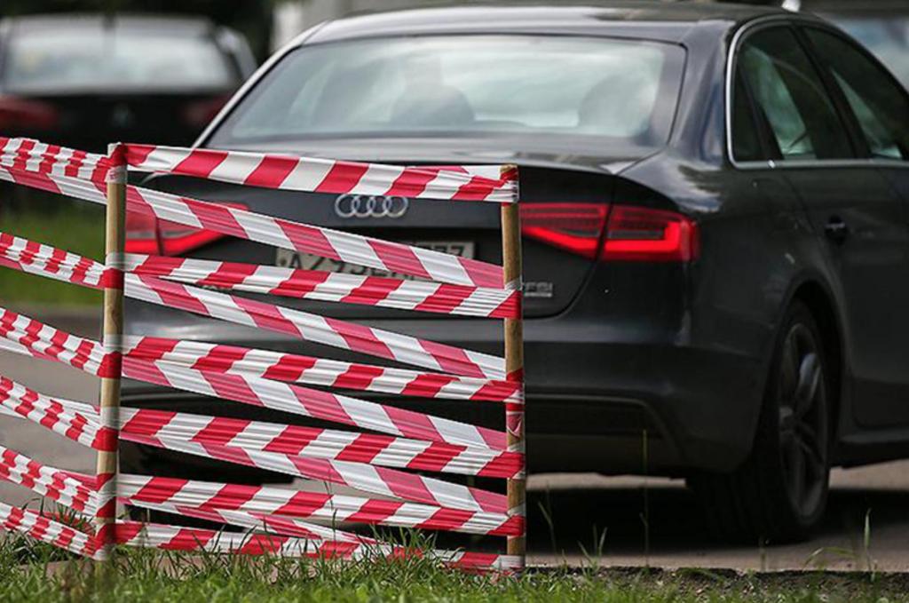 5 тысяч за парковку на газоне - в России хотят ввести штраф для автомобилистов
