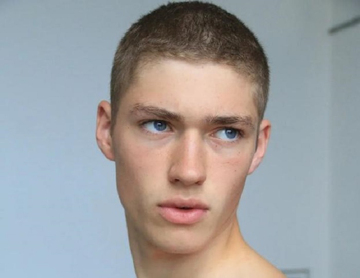 Самый популярный мужчина-модель на осень-зиму 2020: им стал 21-летний немец по имени Валентин