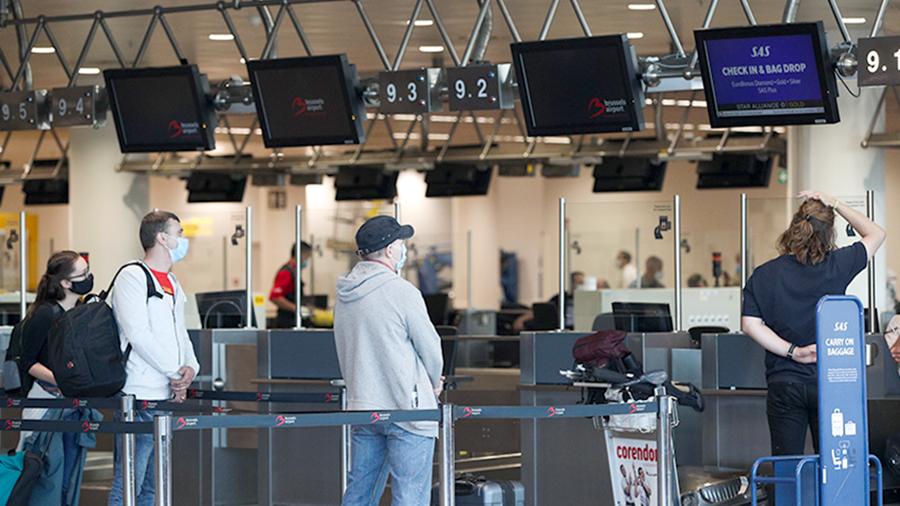 Обязательный десятидневный: Швейцария ввела карантин для приезжающих из России