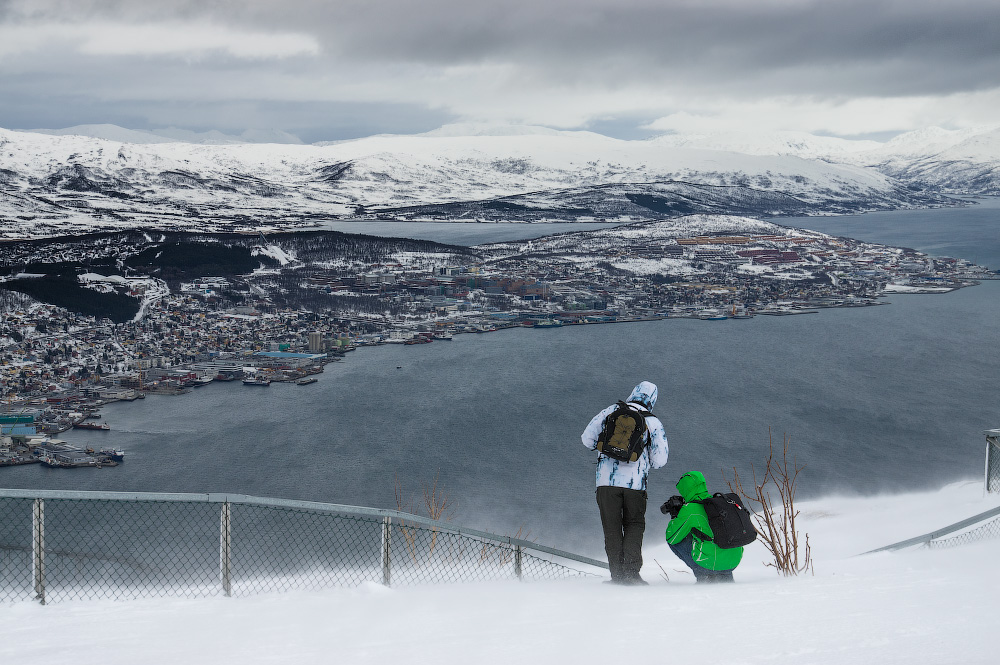 Ученые Захер, Рудольф и Лейбовиц изучили позитивность норвежцев и выяснили, как сохранить психическое здоровье в зимнем сезоне