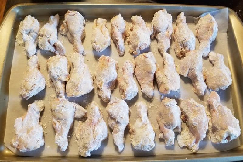 Запеченные куриные крылышки без глютена: отличный ужин для любителей острой курочки