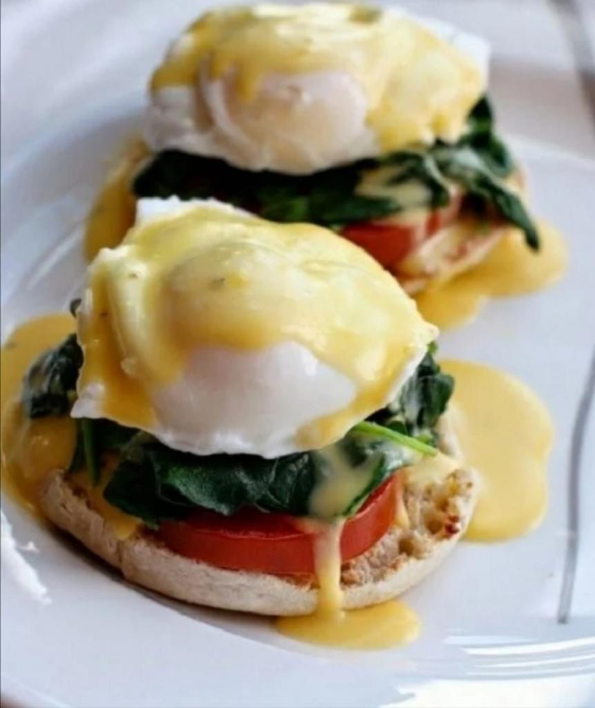 Мой завтрак всегда состоит из яиц: чтобы они не приелись, каждый день готовлю новое блюдо
