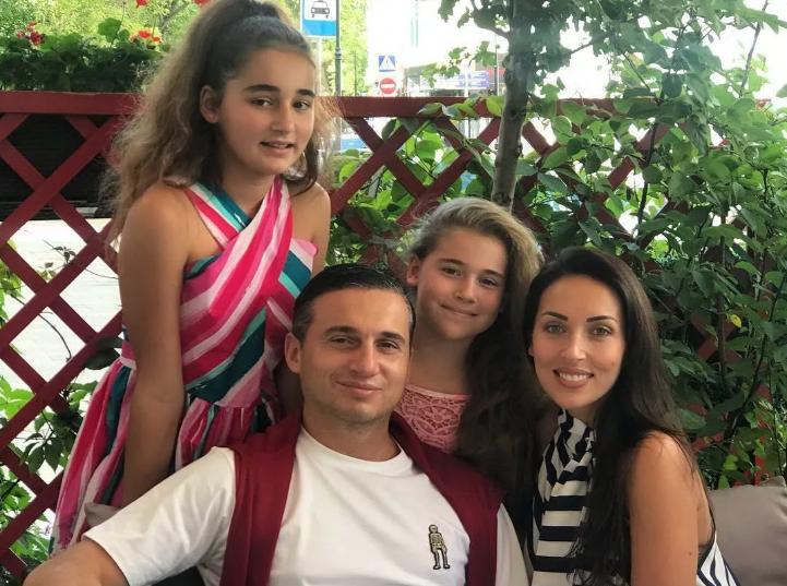 Алсу рассказала об участии своего мужа Яна Абрамова в воспитании детей