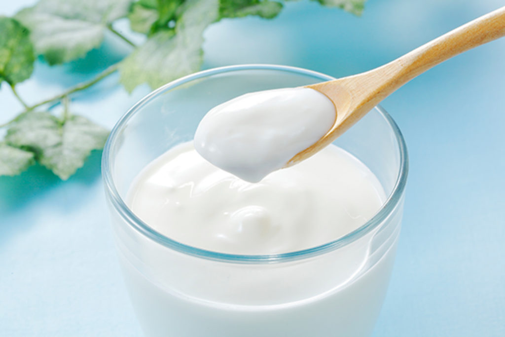 Замороженный йогурт с фруктами: здоровое лакомство для тех, кто следит за своим питанием