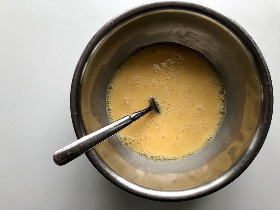 Идеальная выпечка к завтраку: ароматный кекс с жареным беконом