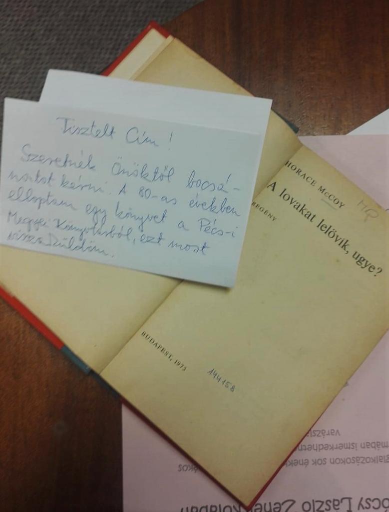 Лучше поздно, чем никогда: спустя 40 лет после кражи книги читатель отправил роман обратно в библиотеку (фото)