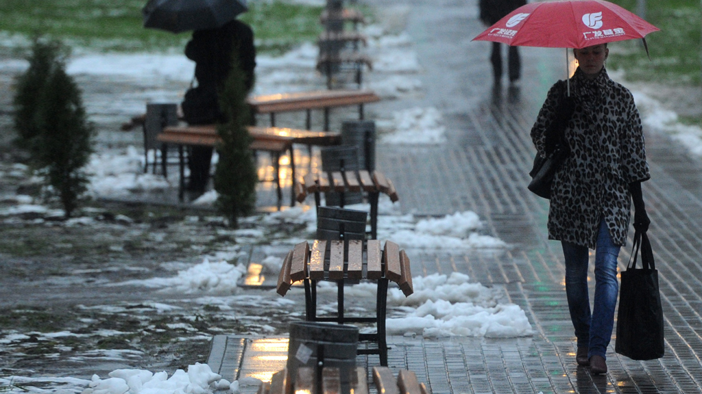 "К концу недели похолодает": синоптики пообещали первый снег в Москве