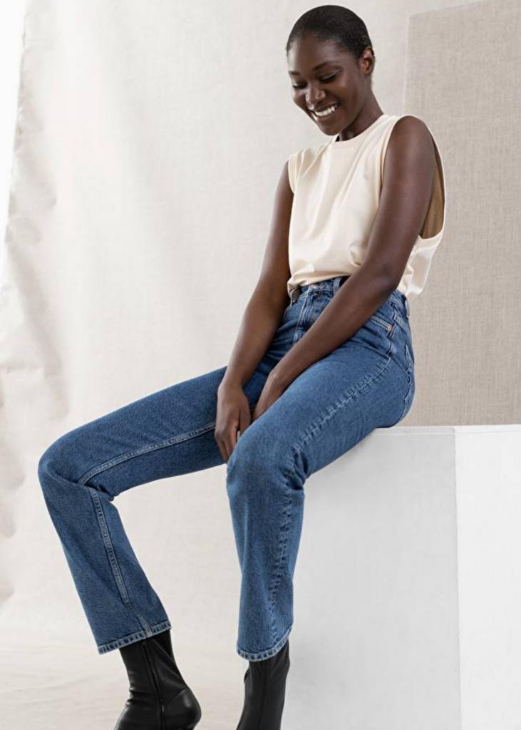 Самая удобная вещь в гардеробе – джинсы. Уже известно, какие тренды ждут нас в 2021 году