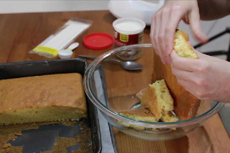 Тортик на палочке в домашней глазури: необычный десерт, который вызовет у ваших гостей восторг