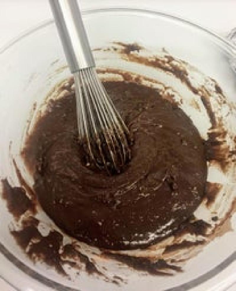 Шоколадные мятные пирожные для тех, кто любит экспериментировать на кухне: нестандартный десерт с ярким вкусом