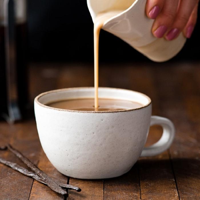 Вместо молока в кофе добавляю тыквенный крем: это необычно и очень вкусно