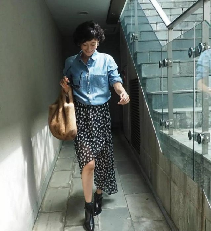 Японской супермодели Тиан Марума 50 лет, но в одежде она старается не ограничивать себя возрастными рамками