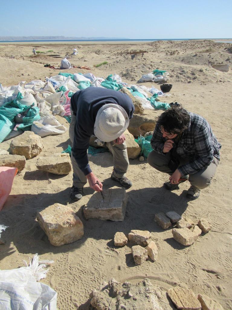 Археологи обнаружили удивительные артефакты в древнеегипетском храме Сераписа (фото)