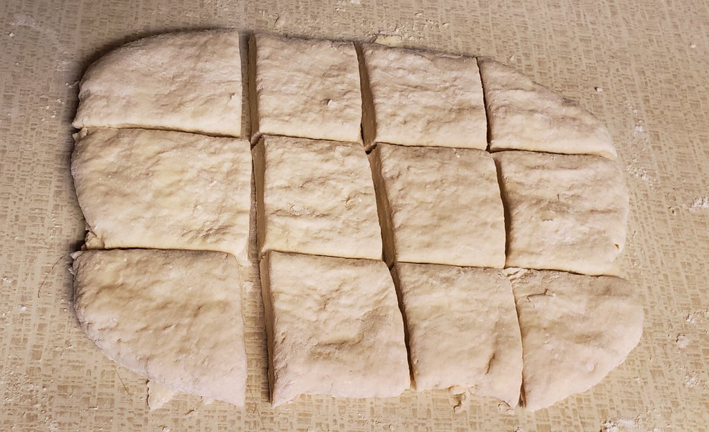 Маслянистое пирожное из слоеного теста: превосходно сочетается со сгущенкой
