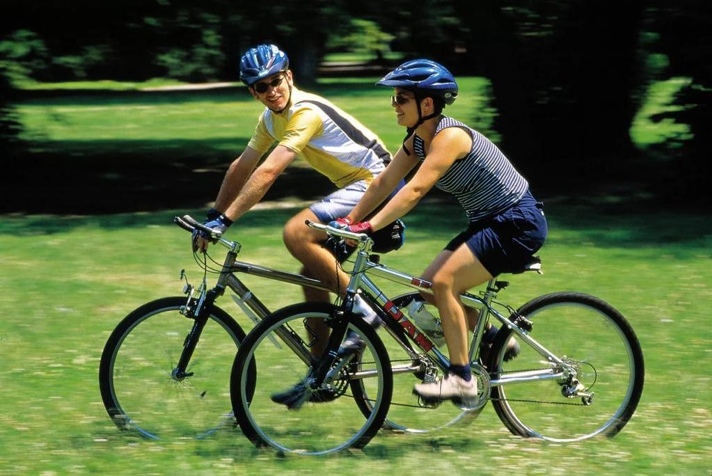 Снижаем стресс, тренируем суставы: 5 основных преимуществ для здоровья езды на велосипеде