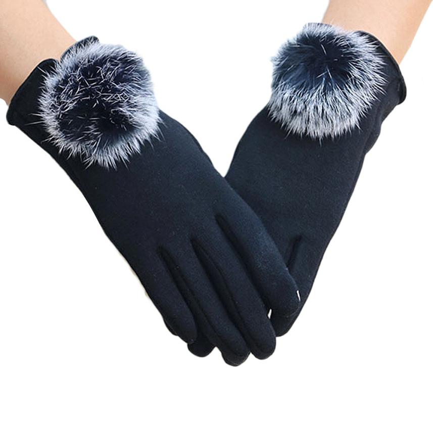 Вирусолог рассказал о пользе зимних перчаток в защите от COVID-19