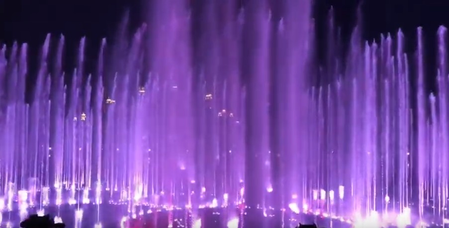 Фонтан "Пальма" в Дубае стал самым большим в мире и побил предыдущий рекорд Гиннесса: видео