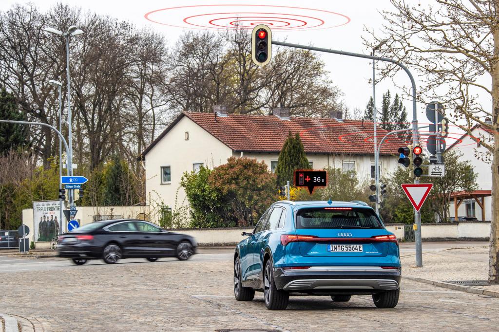 Еще одно применение технологии C-V2X: Audi придумала, как защитить детей на дороге