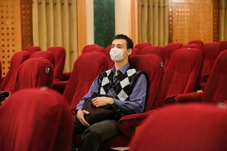 До конца года может достичь 40 %: в России из-за коронавируса навсегда закрылись 15 % кинотеатров
