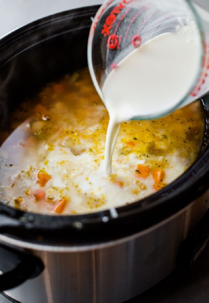 Мы так полюбили это блюдо, что я готовлю его постоянно: молочно-куриный суп с кукурузой в мультиварке
