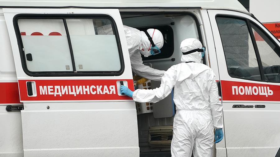 "Достаточно много сотрудников находятся на больничном": в регионах России отметили повышенную нагрузку на скорую помощь