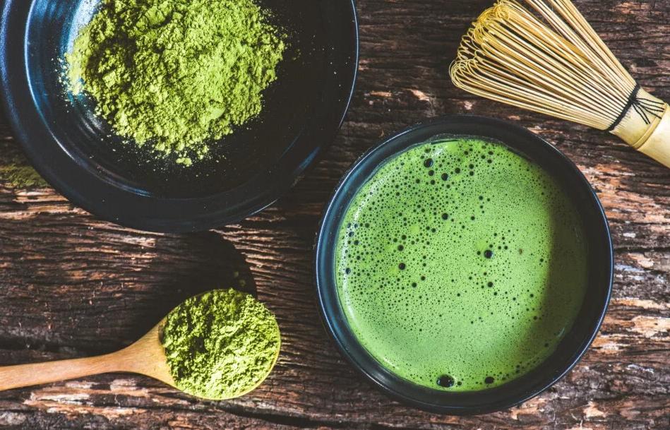 Три рецепта домашних энергетических напитков: из зеленого чая, меда, цитрусов, бананов и прочих ингредиентов