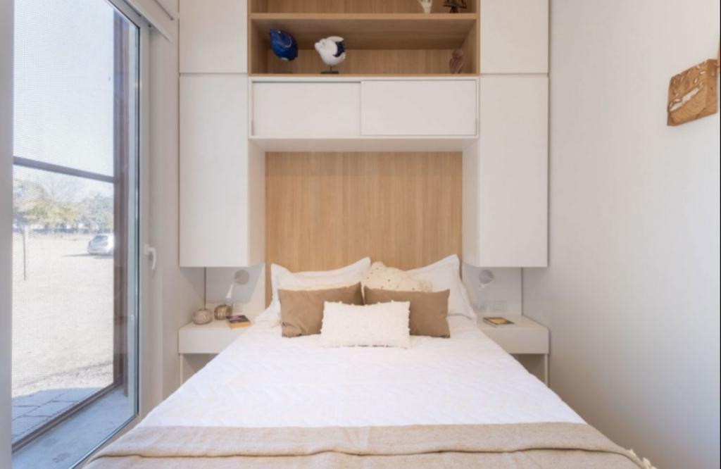 Железобетонный дом за 24 часа - это реально: как выглядят эти минималистичные, но комфортные 45 кв. м.
