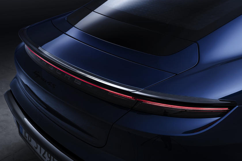 Это выглядит сенсационно: Porsche Taycan получил фирменный обвес из углеродного волокна
