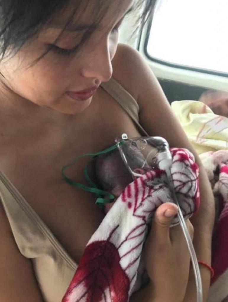 Рождение в небе уже второго малыша в этом году: на этот раз мамой на борту самолета стала женщина из Боливии