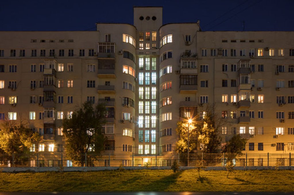 Дом кооператива «Обрабстрой» предстанет во всем великолепии: в Москве приступили к ремонту уникальной высотки 1931 года