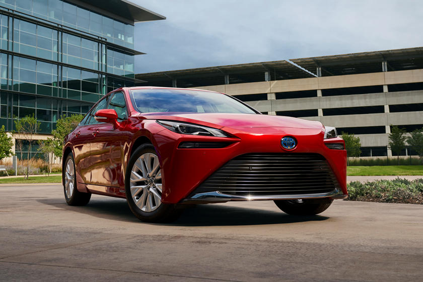 Toyota Mirai 2021 года станет роскошным автомобилем: новая эра для авто на водородных топливных элементах