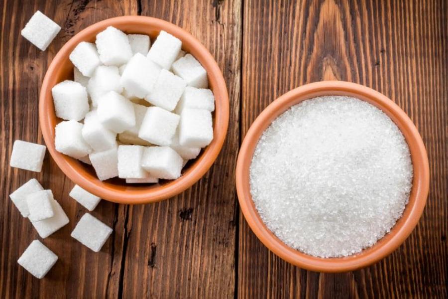 На продукты с лишним сахаром и солью хотят ввести акцизы: как это отразится на цене фастфуда и газировки