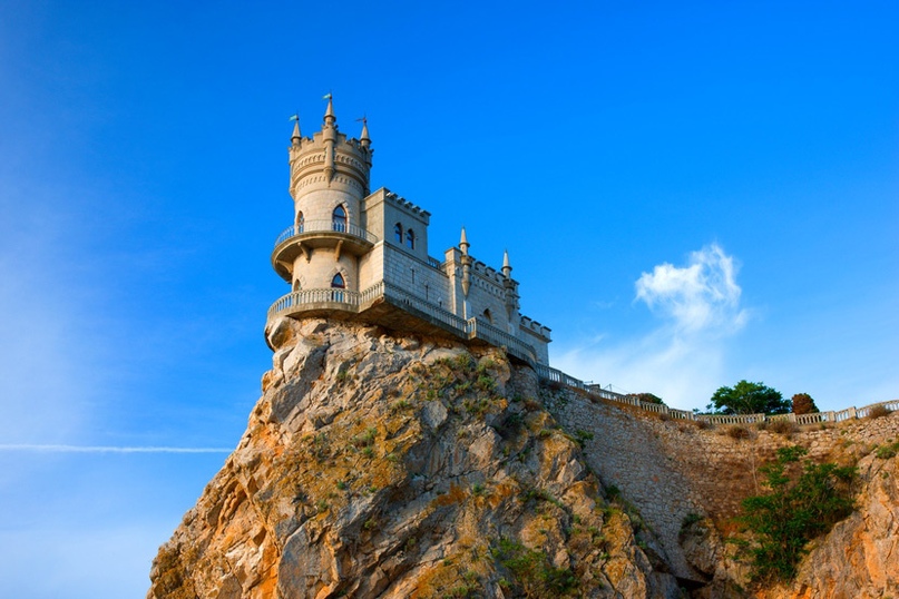 В Крыму завершена реконструкция дворца "Ласточкино гнездо": архитектура, объединяющая поколения