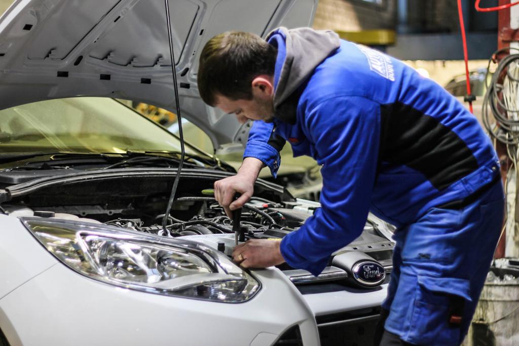 "Починим, будет как новое": на фоне кризиса россияне стали чаще ремонтировать бытовую технику и автомобили