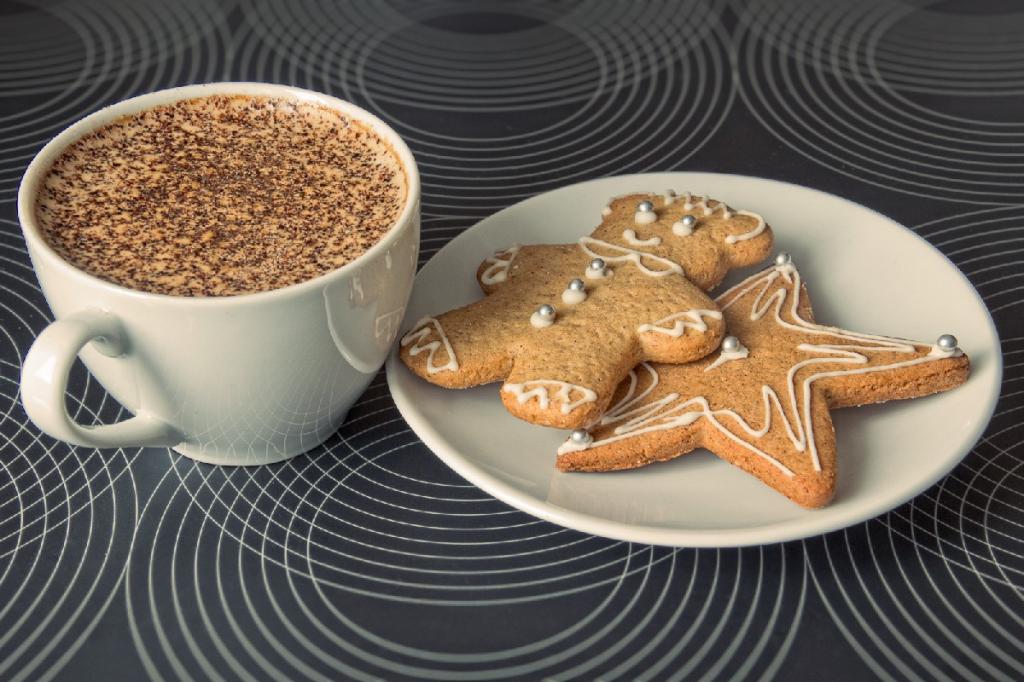Встречаю зиму с настроением, заваривая кофе со вкусом рождественского пряника: секреты приготовления