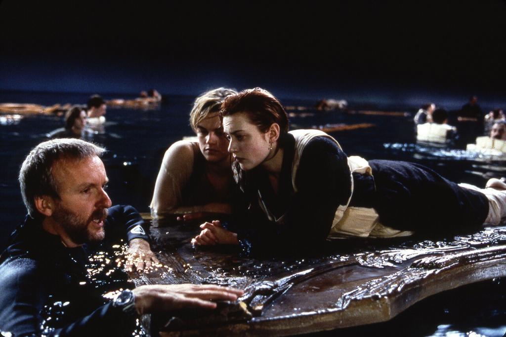 "Нашел свое истинное Я": Кейт Уинслет рассказала, как изменился режиссер "Титаника" и "Аватара"