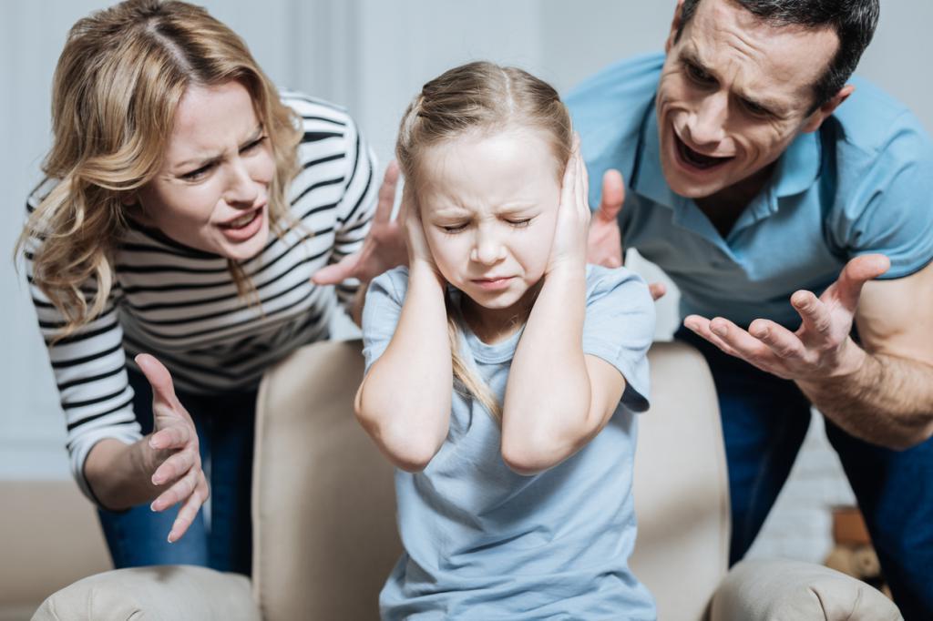 Не называйте дураком: дети всерьез воспринимают каждое слово родителей