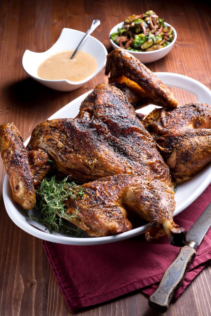 От 48 часов в маринаде до низкой температуры: советы шеф-поваров по приготовлению мяса птицы