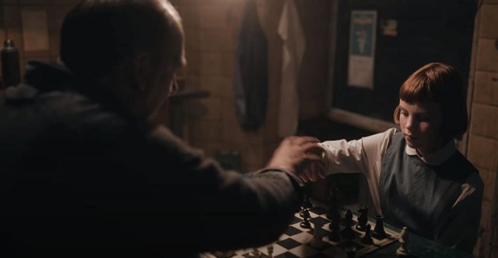 Вдохновляющая история про талантливую шахматистку: жизненные уроки, которые можно извлечь из сериала "Ход королевы"