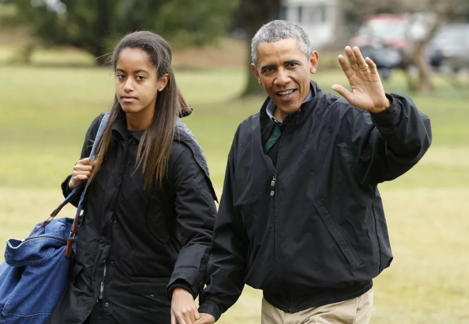 Оказывается, Барак Обама - отличный семьянин и на редкость тонкий писатель: рецензия Адичи на его мемуары "Земля обетованная"