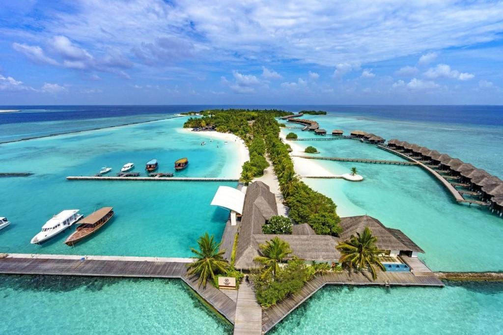 Наши любят теплые места: из 57 350 туристов, посетивших с июля Мальдивы, 22,2% - русские путешественники