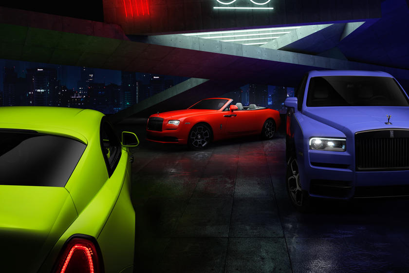 Rolls-Royce представляет серию Neon Nights: модели Black Badge получили экзотические оттенки кузова