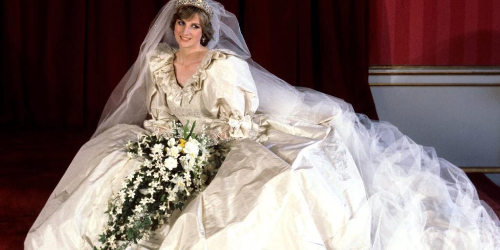Для принцессы Дианы день ее свадьбы был "худшим днем жизни": в этом она признавалась родственникам и друзьям
