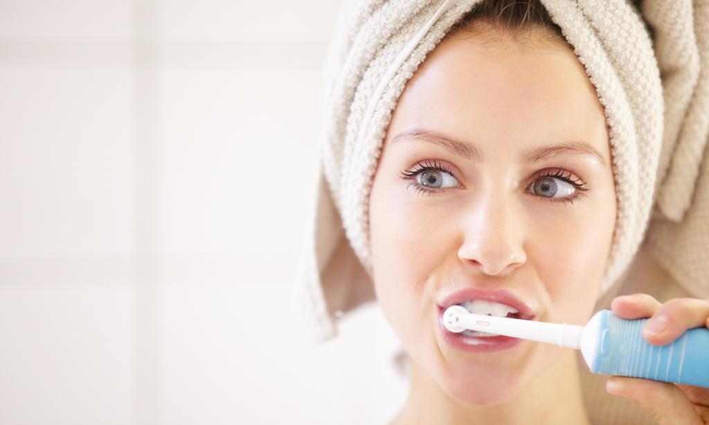 Поход к дантисту во время пандемии: Менее 1 % людей подхватывают вирус в кресле стоматолога. Как ухаживать за зубами во время пандемии