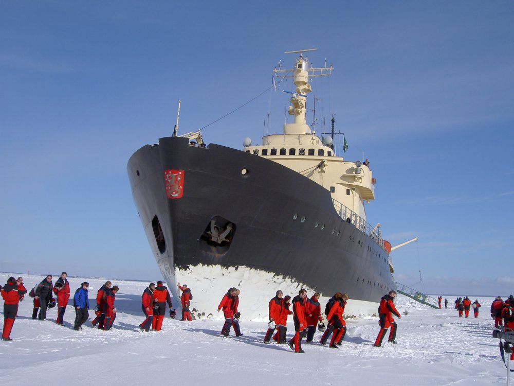 Один билет на Северный полюс, пожалуйста: первый арктический туристский маршрут разработают в Петербурге