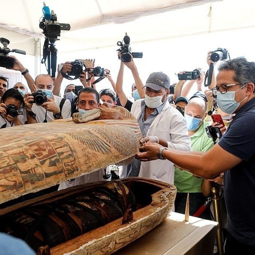 В древнеегипетском некрополе, помимо 160 саркофагов, обнаружили проклятия мумий